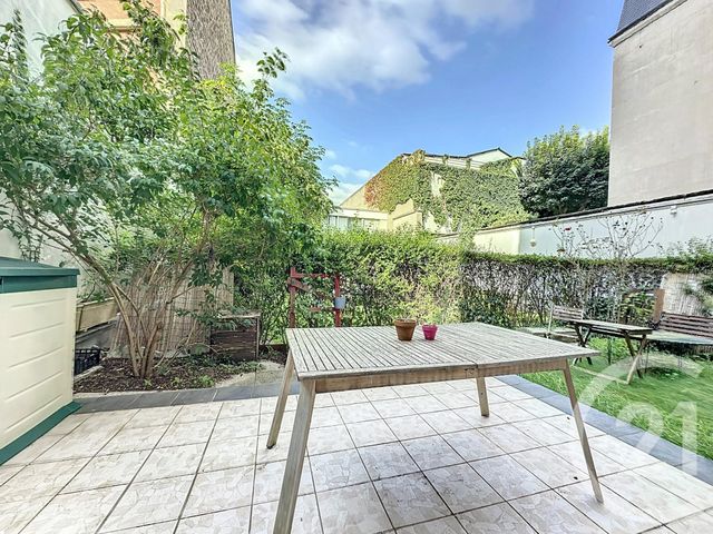 Appartement F2 à vendre - 2 pièces - 56.0 m2 - PARIS - 75011 - ILE-DE-FRANCE - Century 21 Nation